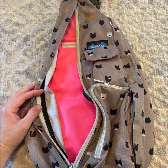 KAVU Tan Cat Pattern Sling Bag - Picture 2 of 3